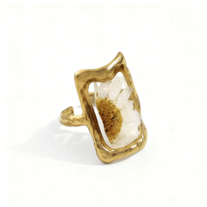 handcrafted gold ring with preserved daisy flower in resin
